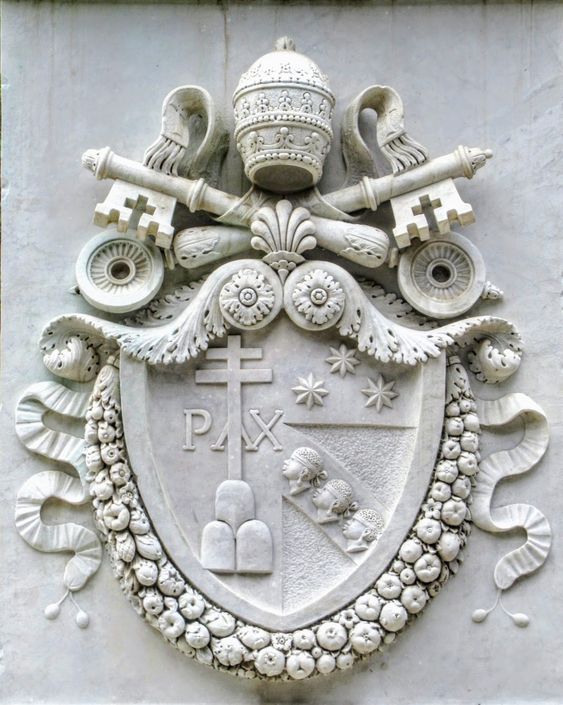 Coat of arms of Pope Pius VII (r. 1800-23), pedestal of the Obelisk of Antinous, Rome