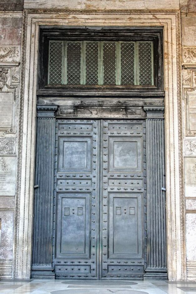The bronze doors of the Pantheon are thought to be the oldest doors in Rome
