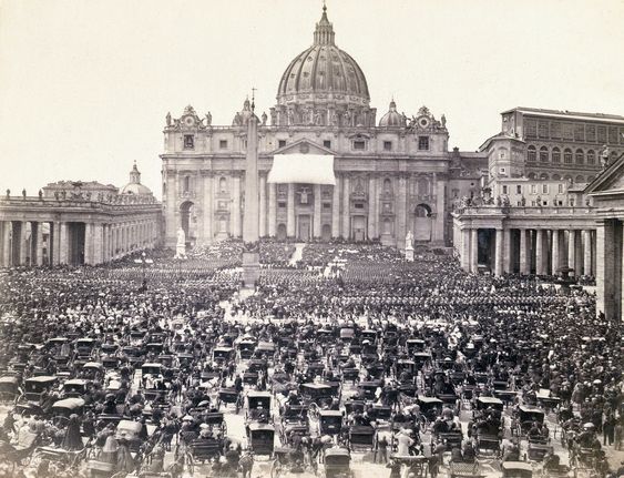Old photograph of St Peter's Square, Rome