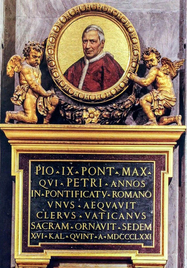 Medallion to Pope Pius IX, St Peter's Basilica, Rome