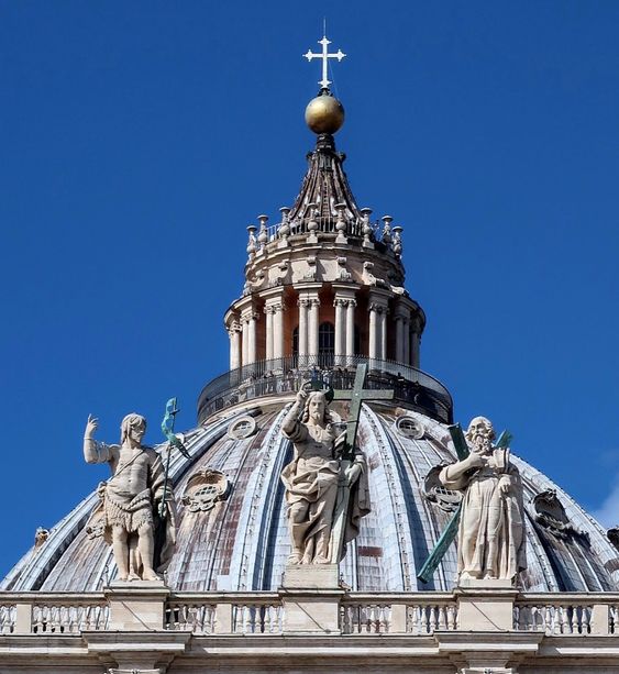 Christ the Redeemer flanked by St John the Baptist and St Andrew, facade of St Peters Basilica, Rome