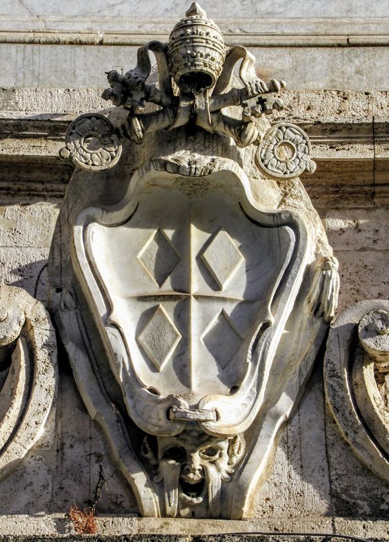 Coat of arms of Pope Clement IX, Palazzo del Banco di Santo Spirito, Rome