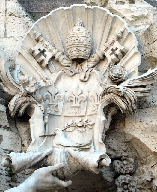 Coat of arms of Pope Innocent X, Fountain of the Four Rivers, Piazza Navona, Rome