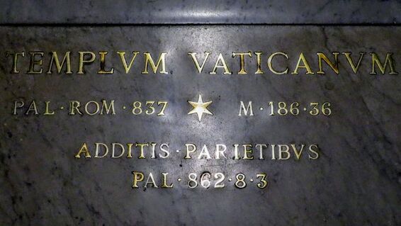 Templum Vaticanum, plaque in St Peter's Basilica celebrating the size of the church