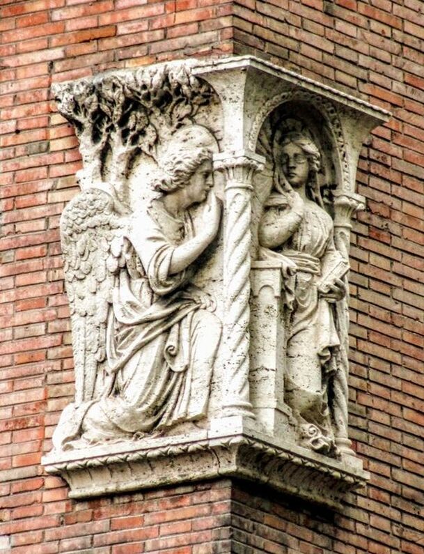 Bas-relief of the Annunciation, Piazza Buenos Aires, Rome