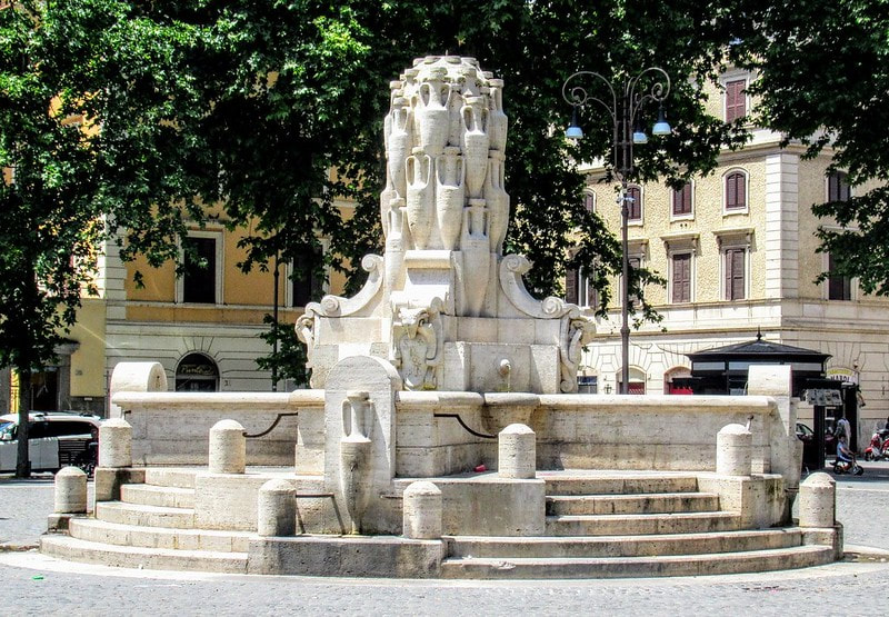 Fountain of the Amphorae by Pietro Lombardi, Rome