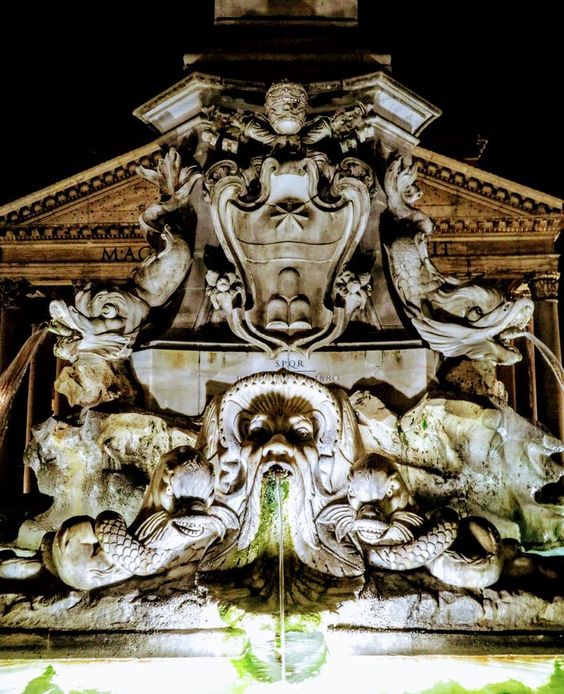 Fountain of the Pantheon at night