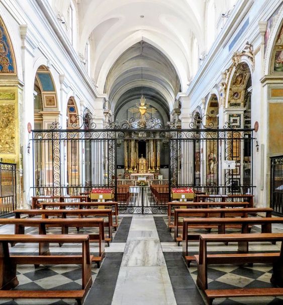 Nave, church of Santissima Trinità dei Monti, Rome