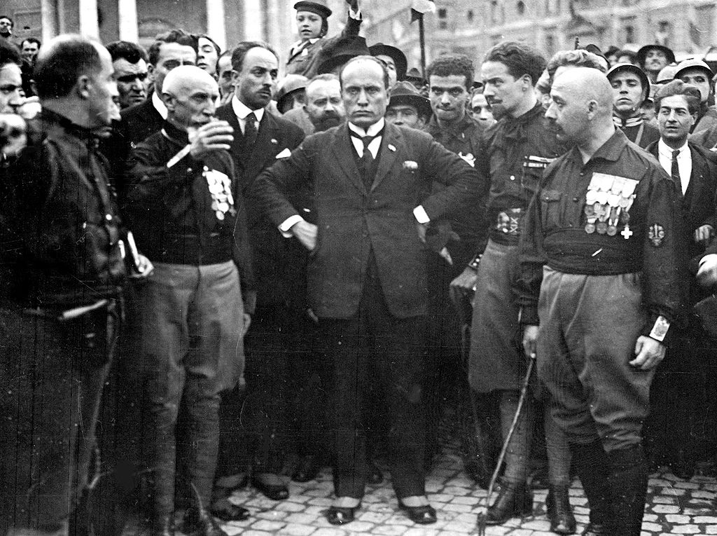 Old photograph of Mussolini and the March on Rome
