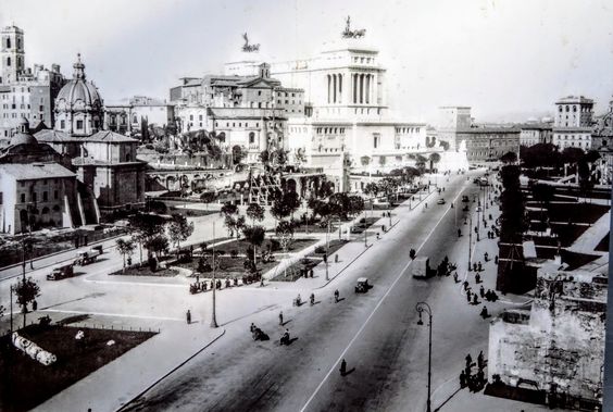 Old photograph of Via dell' Impero (today's Via dei Fori Imperiali), Rome