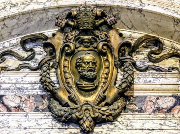 An image of St Peter with the papal tiara and crossed keys, St Peter's Basilica, Rome