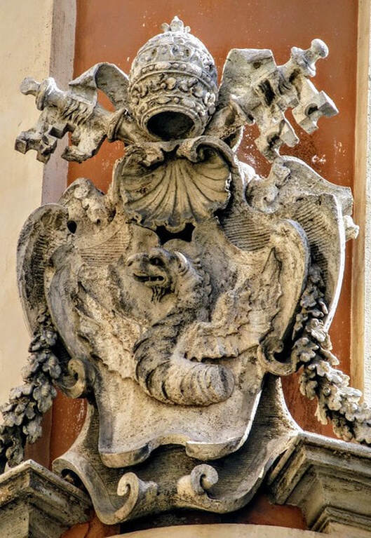 Coat of arms of Pope Gregory XIII, Via del Babuino, Rome