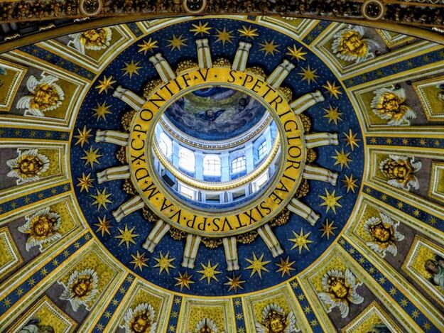 Inscription to Pope Sixtus V, Dome of St Peter's Basilica, Rome