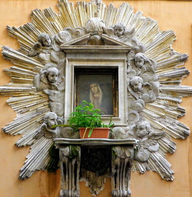 Madonnella, Via Mario de' Fiori, Rome