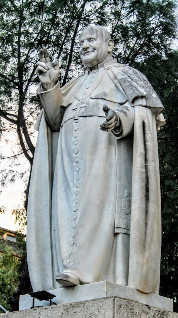 Statue of Pope St John XXIII (r. 1958-63) by Carlo Pisi (1897-1979), church of Gesù Buon Pastore alla Montagnola, Rome