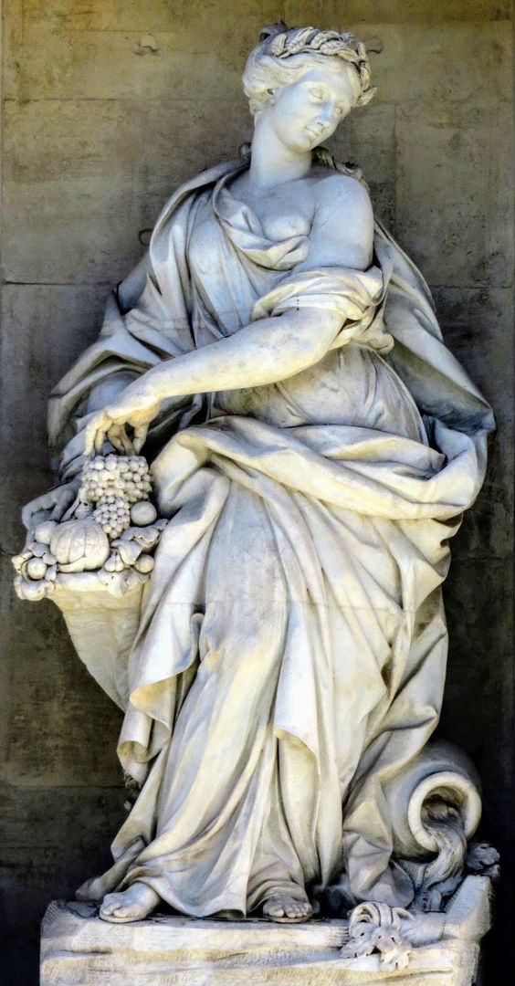 Statue of 'Abundance' by Filippo della Valle, Trevi Fountain, Rome