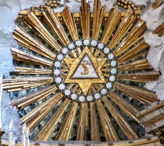 Symbol of the Trinity, High altar of the church of Santissima Trinità dei Monti, Rome